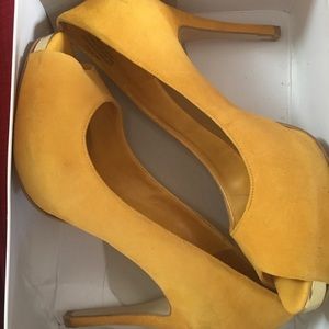 Yellow open toe microsuede heel